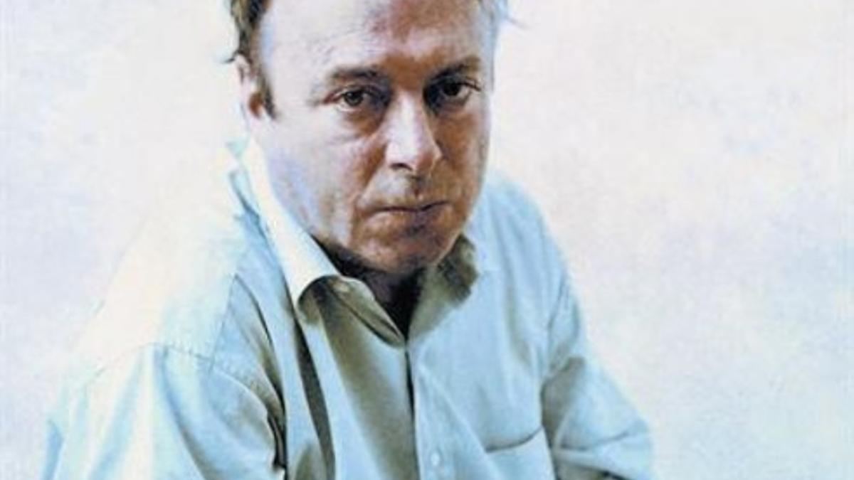 El escritor Chistopher Hitchens, en una imagen de archivo cedida por su editorial.