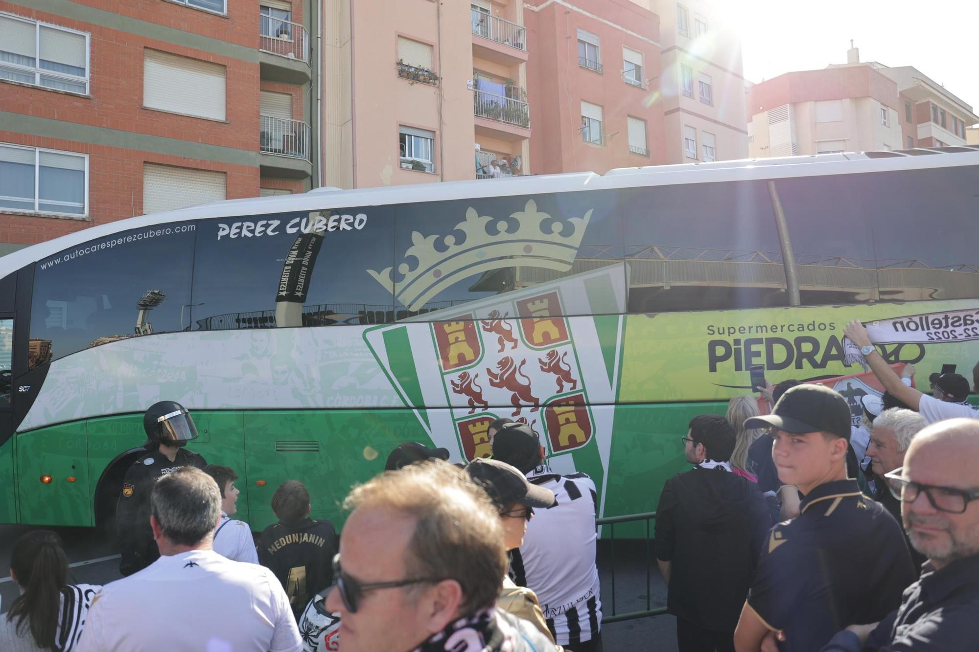 Castellón-Córdoba CF: las imágenes de la afición blanquiverde en Castalia