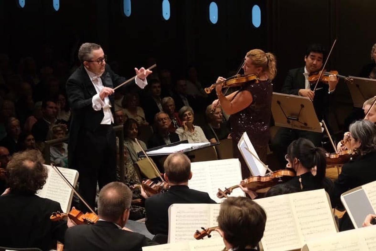 José Francisco Sánchez es director de la Orquesta Sinfónica de Torrevieja y ha ejercido como director invitado en el último año con varios conciertos en Suiza