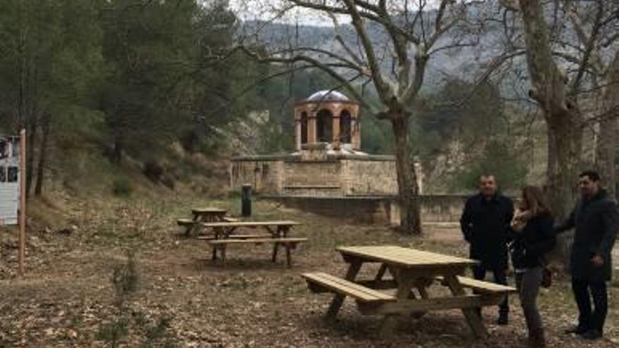 Alcoy habilita un área lúdica junto a la cúpula del Molinar y mejora el paraje