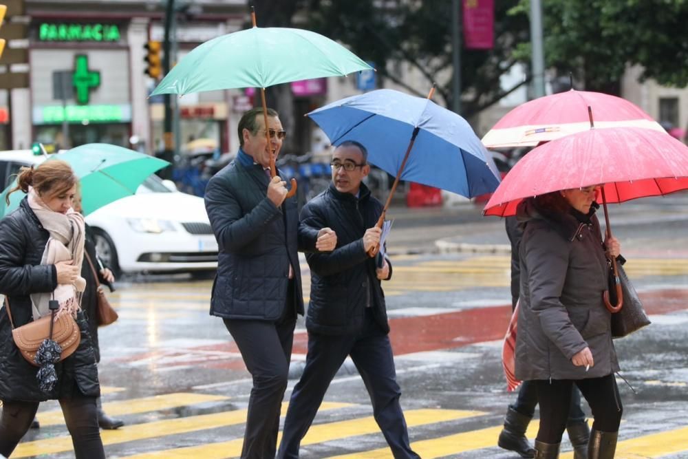 La lluvia llega a Málaga.