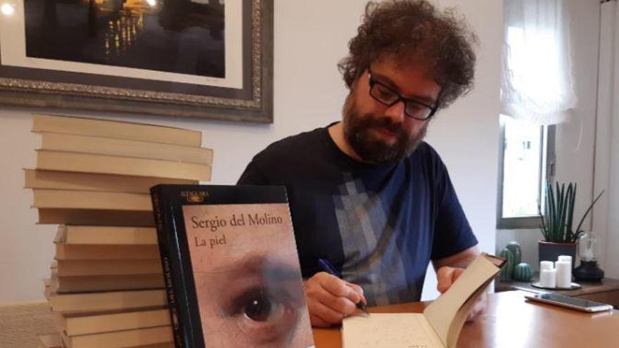 Sergio del Molino plasma la seva psoriasis en un llibre