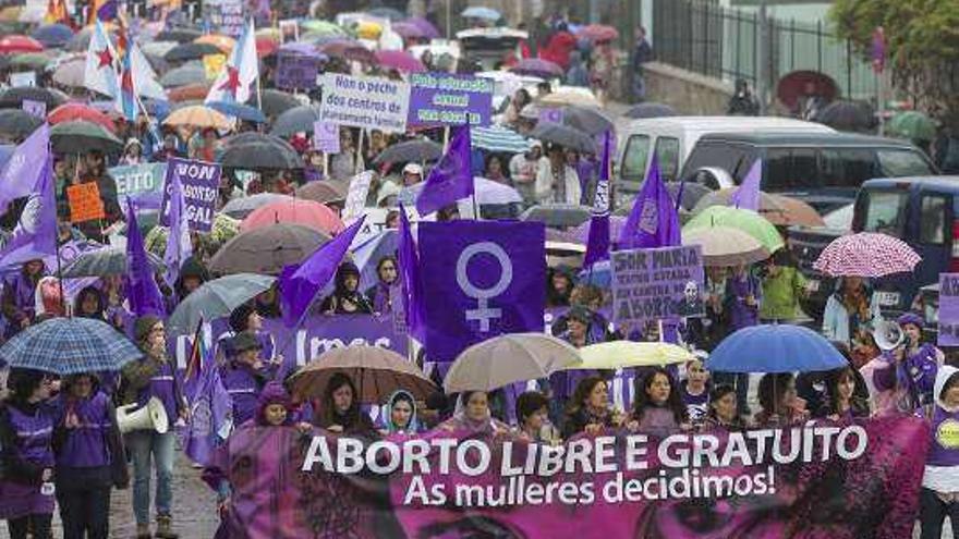 Un momento de la manifestación en favor del aborto. / óscar corral