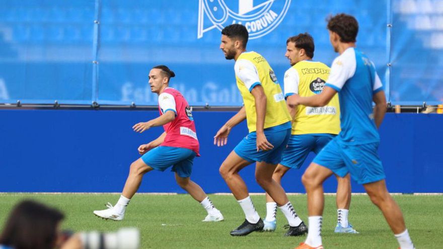 El Dépor estrena césped en el nuevo campo 3 de Abegondo