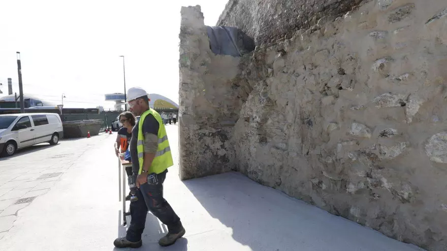 Mostrar la sección subterránea, el reto de la segunda fase del plan de la muralla de Avilés