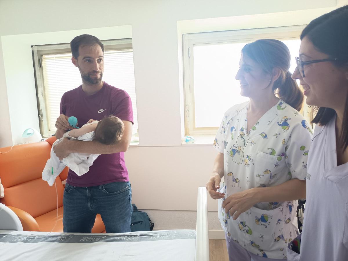 La jornada se vivió en las unidades infantiles del Hospital General de Elche