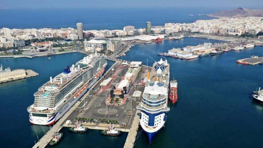 Estado actual de las explanadas y la terminal del muelle Santa Catalina. | | LP/DLP