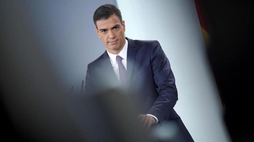 Las vacaciones de Sánchez: &#039;vigiladas&#039; y con deberes