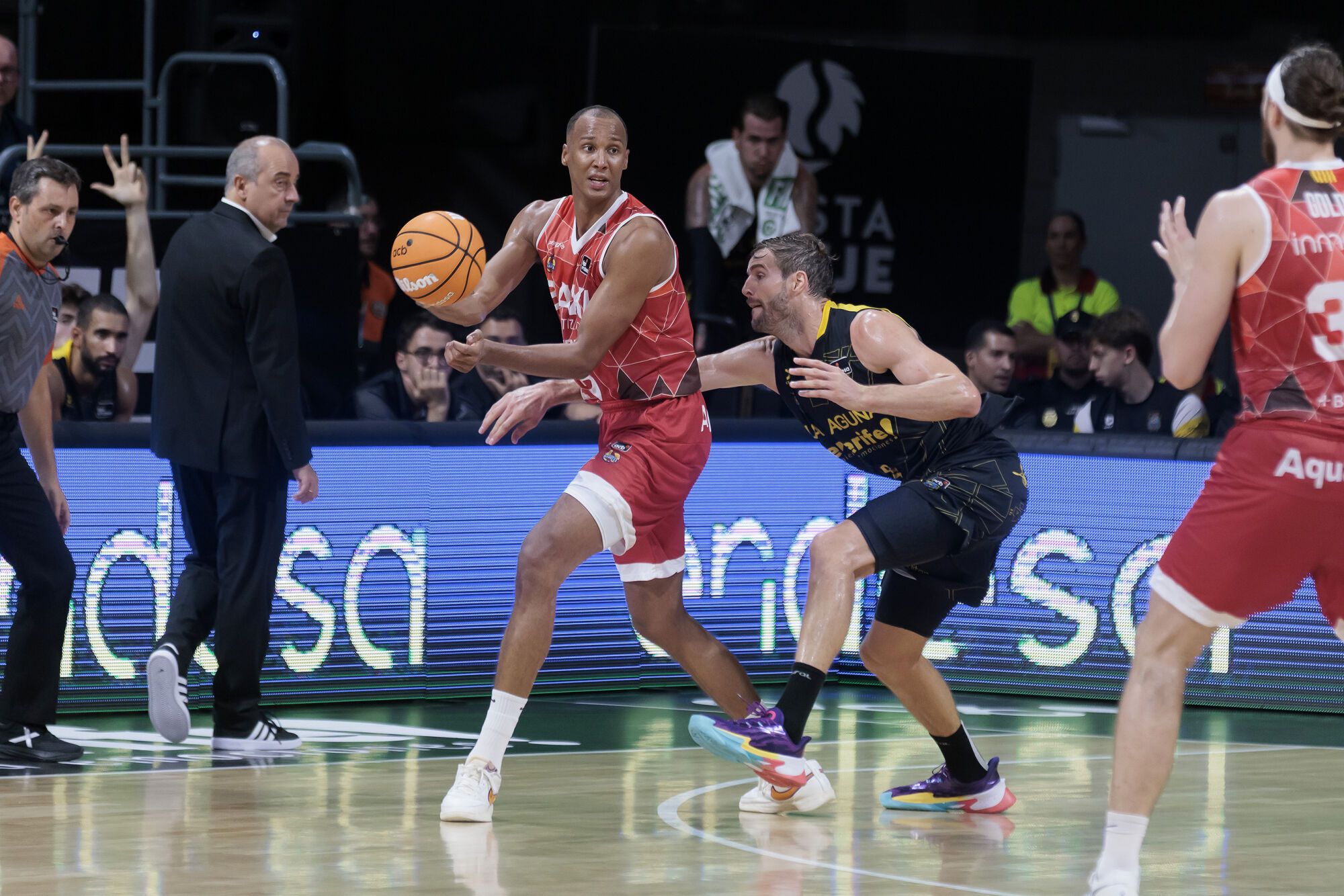 Les imatges de La Laguna Tenerife - Baxi Manresa