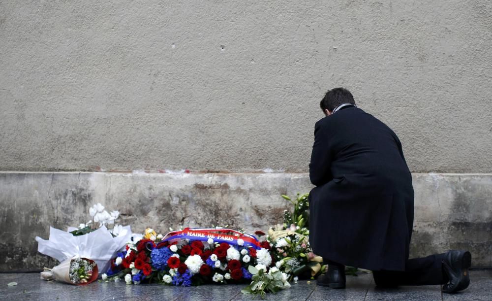 París recuerda un año después a las víctimas de los atentados