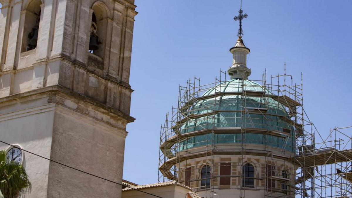 La nueva cúpula de la iglesia de Sueca, en una foto de ayer. | PERALES IBORRA