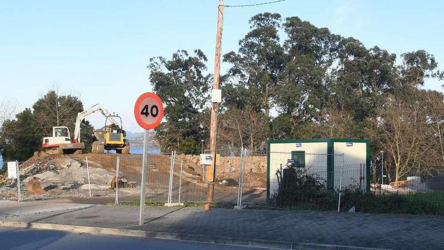 Zona junto a la estatua del Che, donde Arias acumula parte del material que utiliza para la obra.