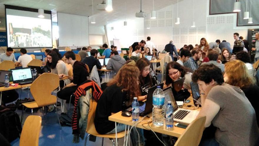 Los futuros 'hackers' gallegos se reúnen en Vigo por el bien común