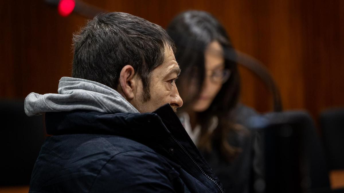 José Miguel C. O., este lunes, en el banquillo de los acusados de la Audiencia Provincial de Zaragoza.