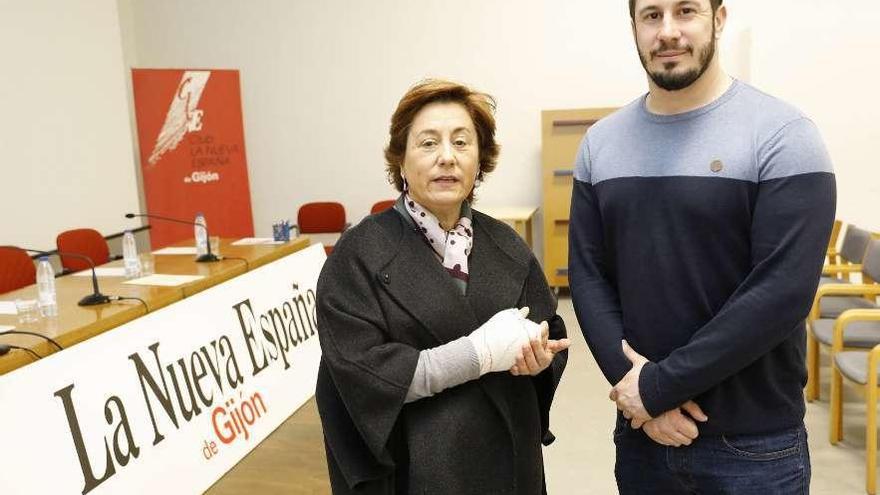 Carmen Moreno y Adrián Arias, antes de comenzar el acto.