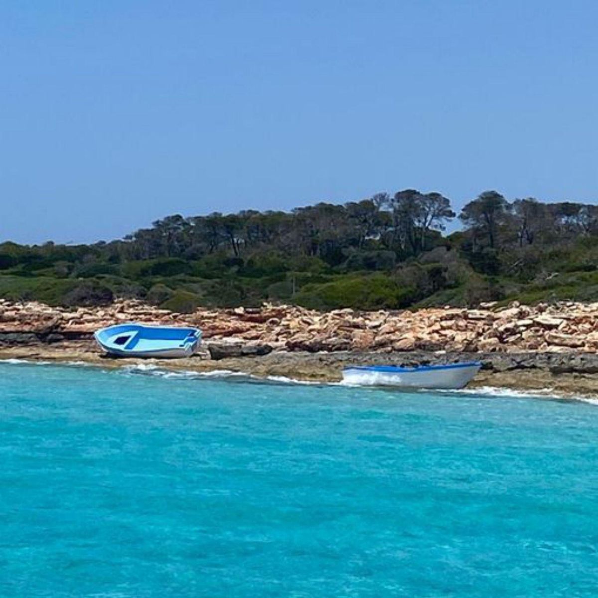 Cementiri de pasteres a la costa sud de Mallorca Cementiri de pasteres a la costa sud de Mallorca