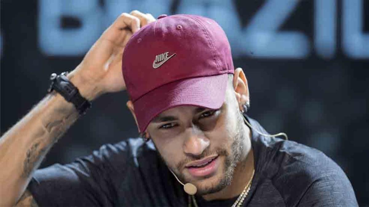 Neymar tendrá tres 'espías' en el Mundial