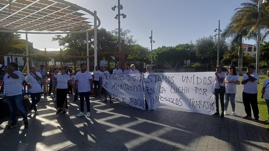 Manifestación de los trabajadores de los restaurantes cerrados en Puerto Rico