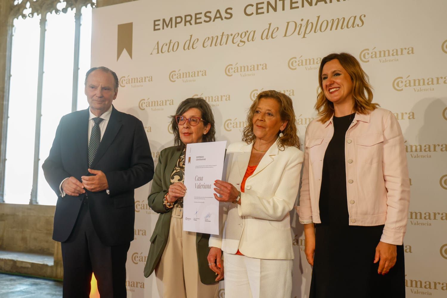 Cámara Valencia homenaje a 26 empresas por su trayectoria centenaria