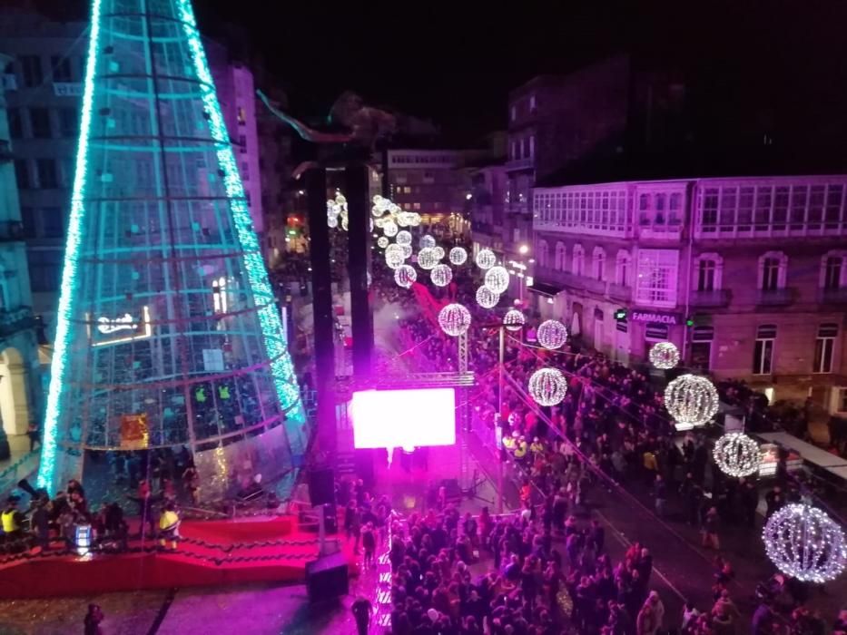 La Navidad arranca en Vigo con el encendido del alumbrado // R. G. / C. P. / J. A. / L. V.