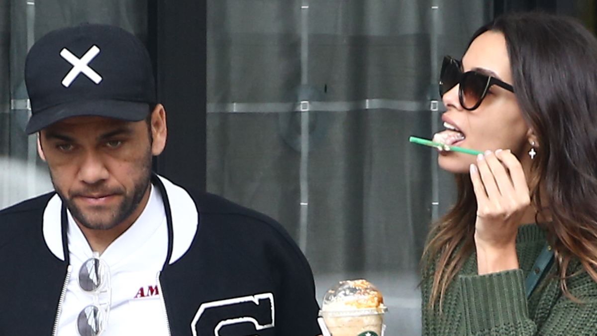 Dani Alves y Joana Sanz ya son padres