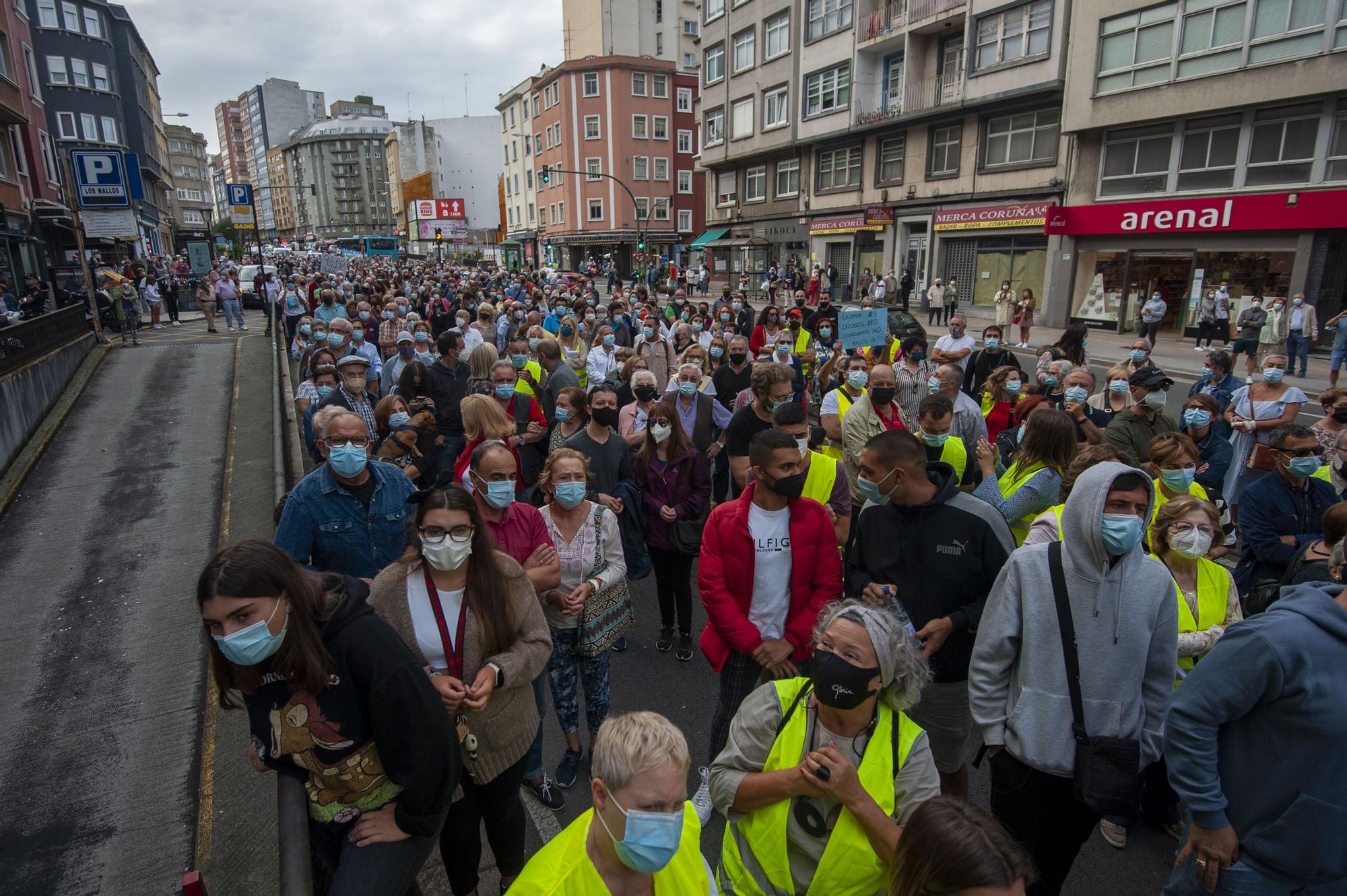 Os Mallos se lanza a la calle para denunciar “inseguridad”