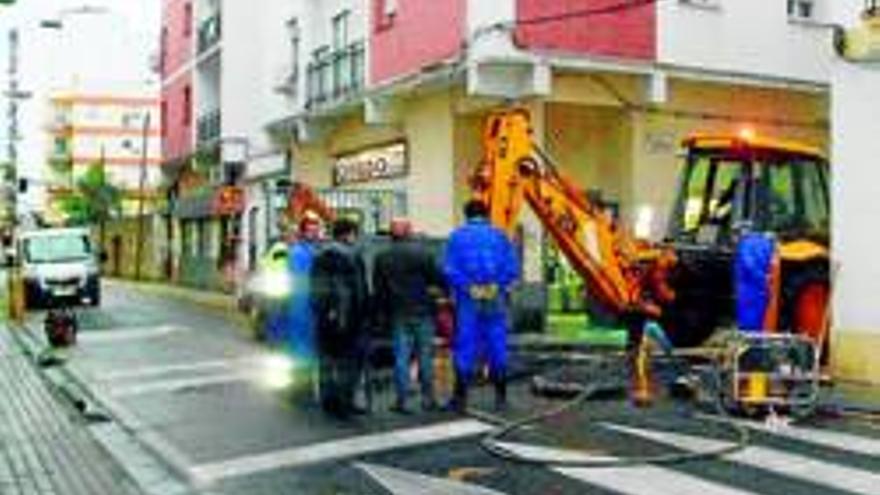 Corte en la calle Oviedo por una rotura de tubería