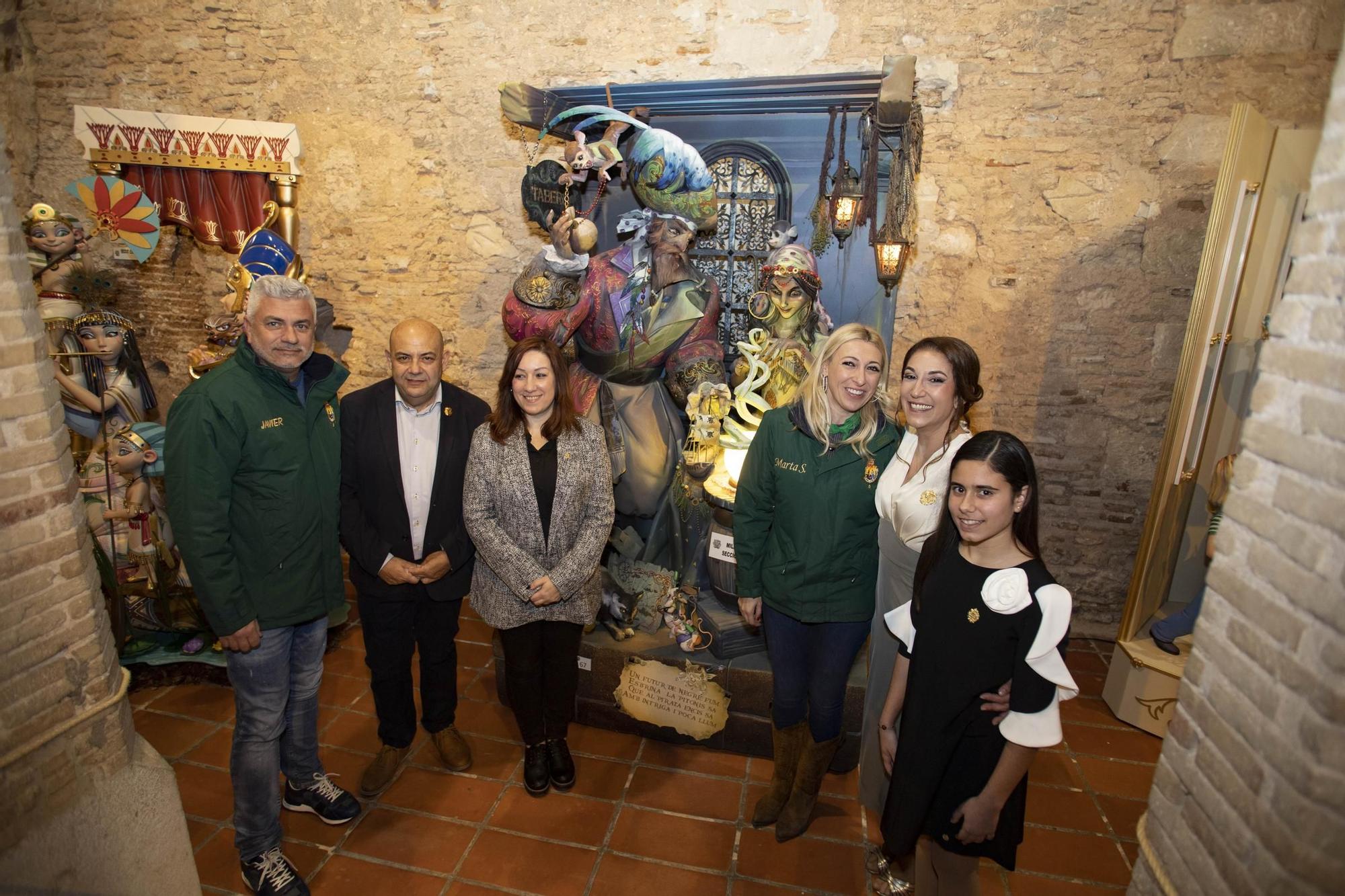 El Mercat y la Plaça Major logran el premio a los mejores &quot;ninots&quot; de la Sección Especial de Alzira