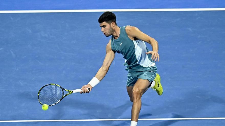 A Alcaraz le basta con lo justo en su regreso