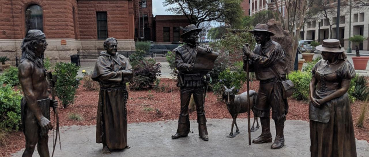 Un monumento recuerda a los fundadores de San Antonio de Texas