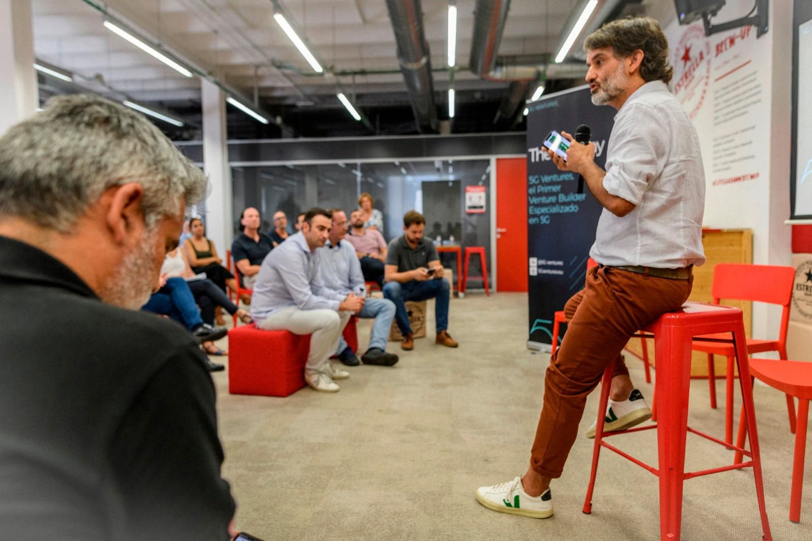 Alberto Villalobos, CEO de 5G Ventures, en el encuentro de 'start-ups' tecnológicas en Barcelona.