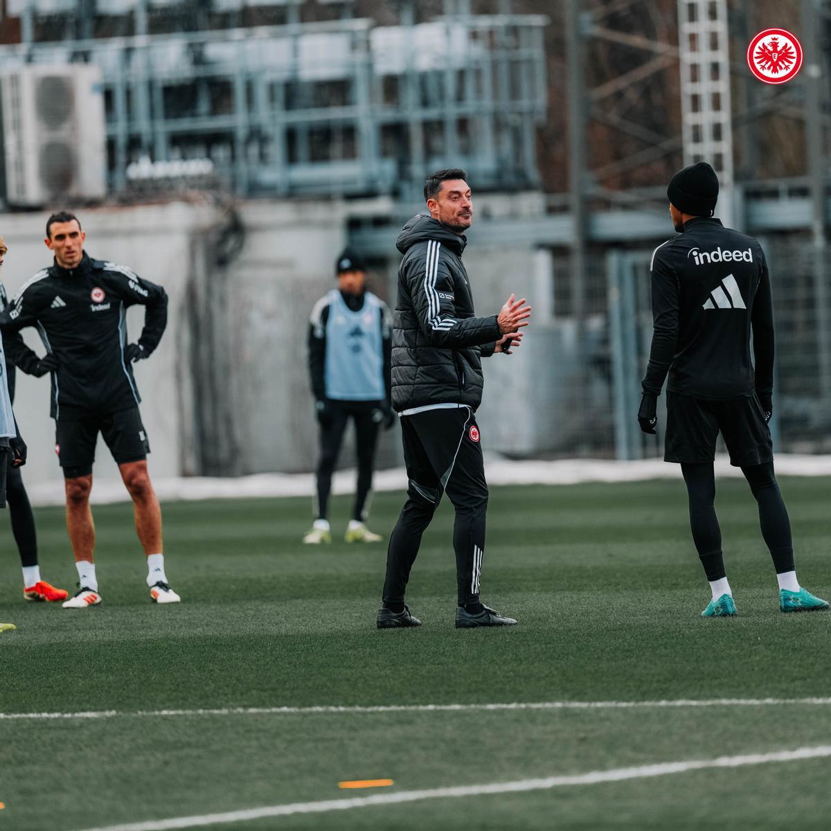 Albert Riera, durante su primer entreno con el Eintracht Frankfurt