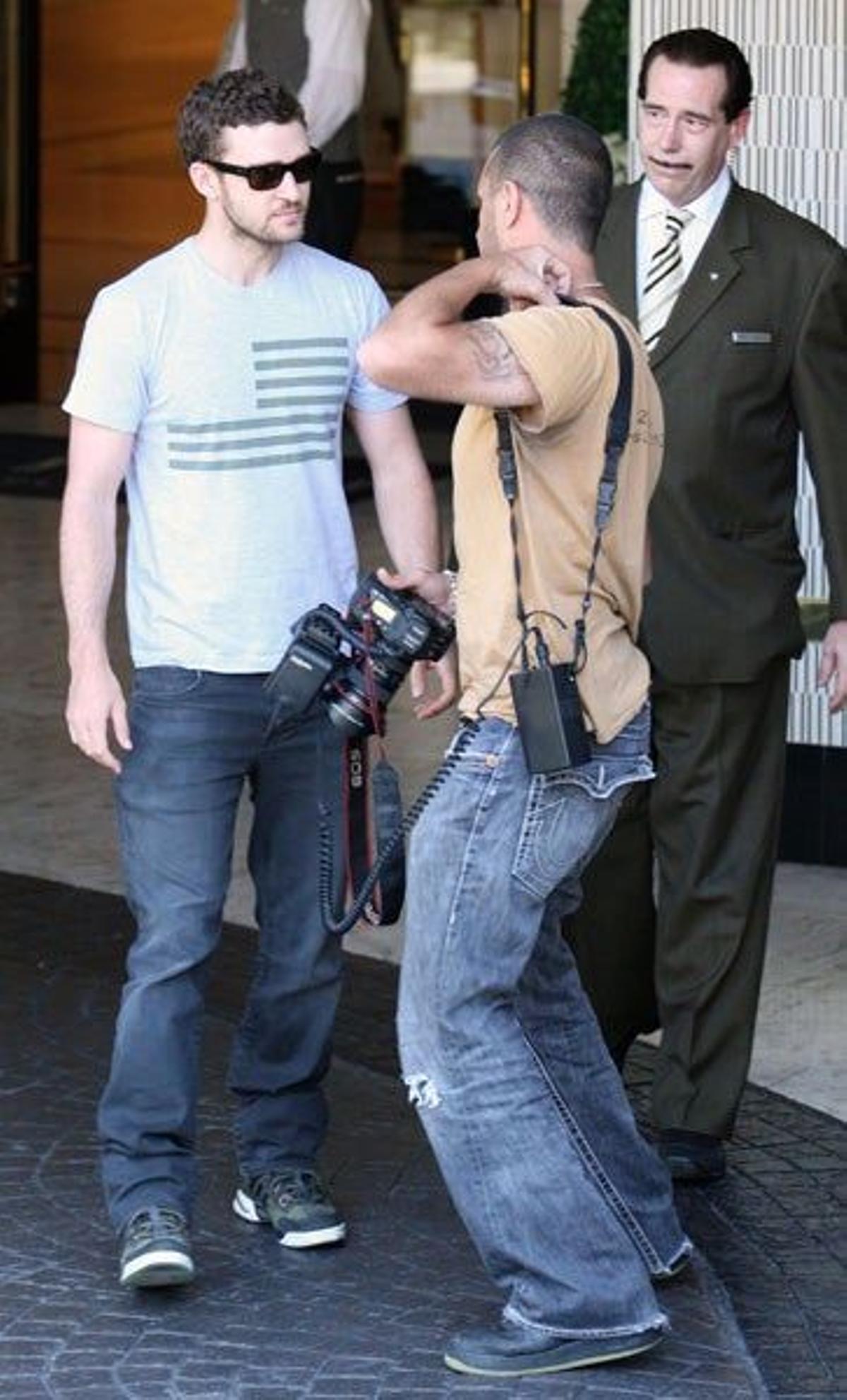 Justin Timberlake se encara con un fotógrafo