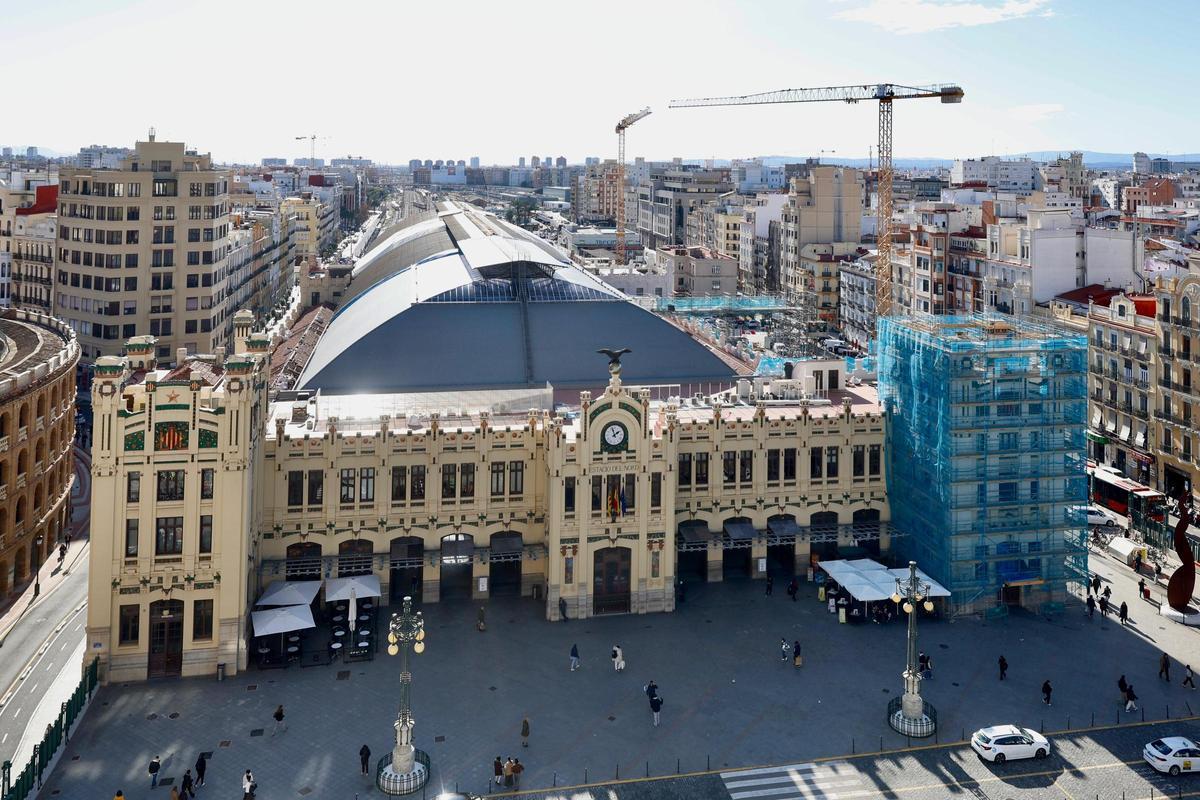 Cubierta de la estación desde el exterior.
