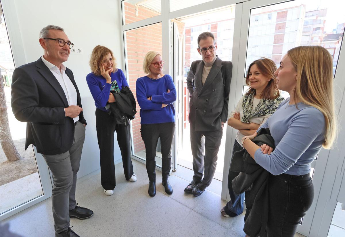 MANRESA . ESCOLA OMS I DE PRAT . VISITA VALENTI OVIEDO DIRECTOR DEL LICEU