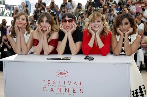 Almodóvar presenta «Julieta» a Cannes