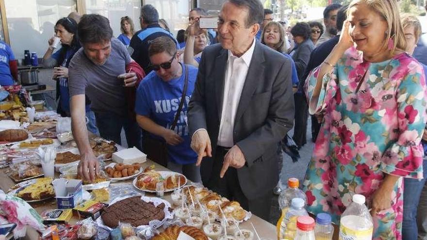 Caballero y Silva, en un desayuno solidario por la huelga. // Alba Villar