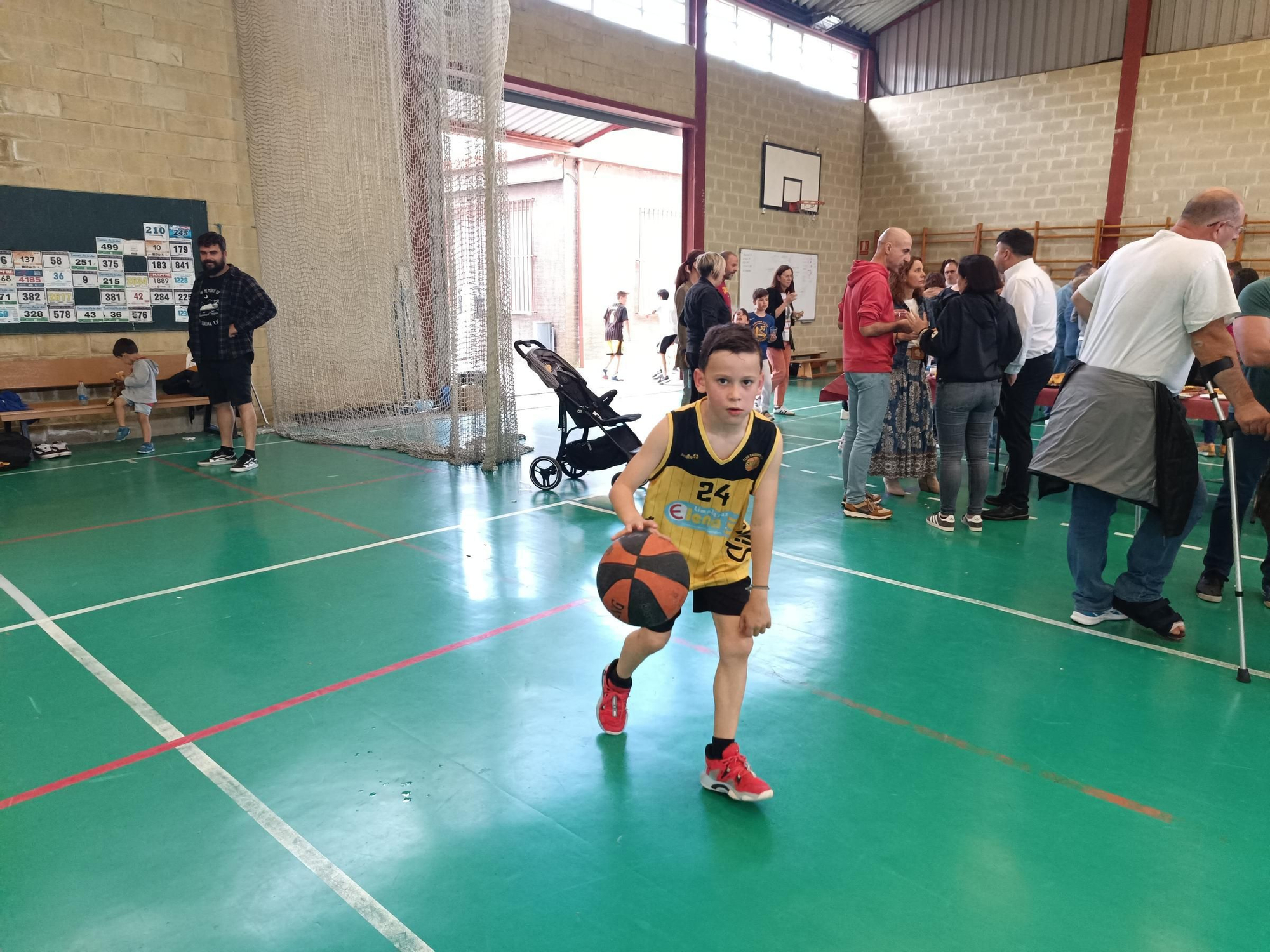El Siero Baloncesto celebra el final de la temporada