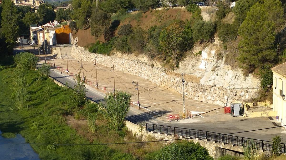 Zona de Cantereria habilitada para el estacionamiento