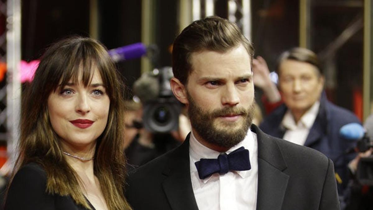 Dakota Johnson y Jamie Dornan en la première de 'Cincuenta sombras de Grey'