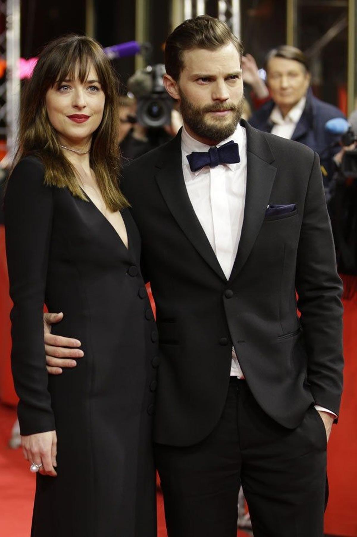 Dakota Johnson y Jamie Dornan en la première de 'Cincuenta sombras de Grey'