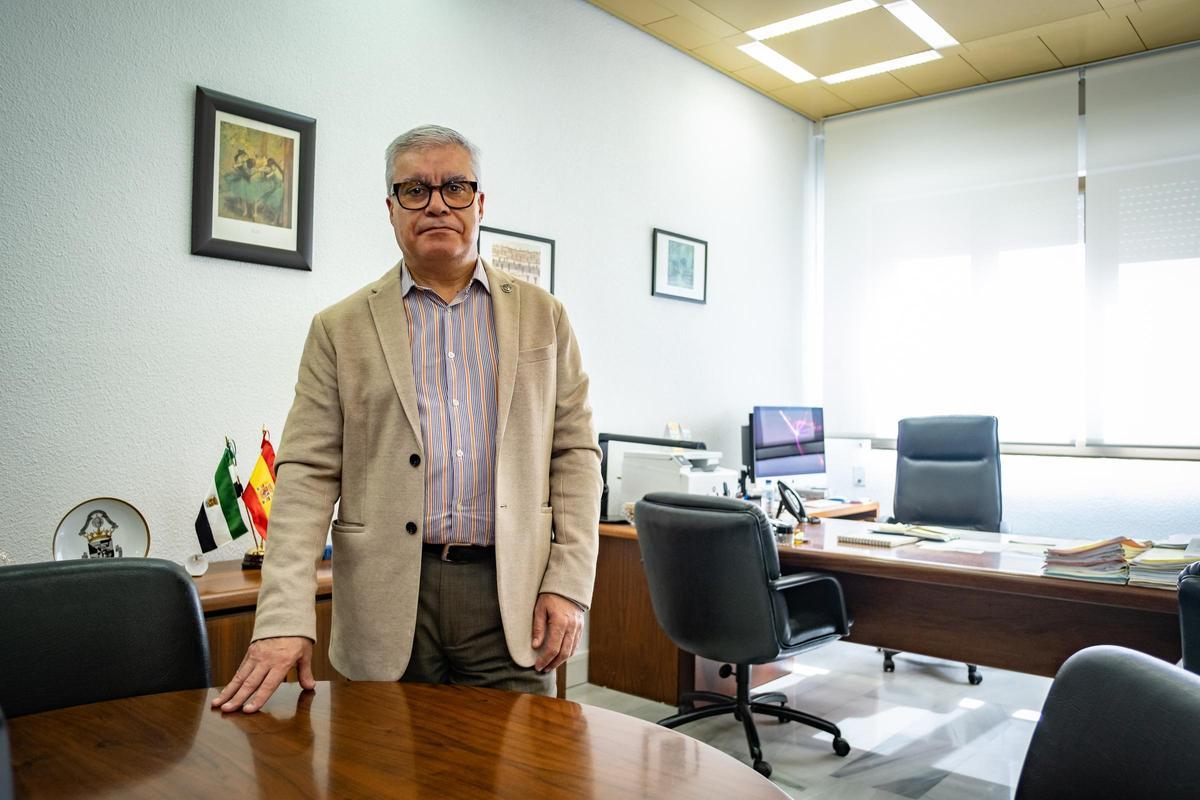 Rector de la UEx, Pedro Fernández Salguero