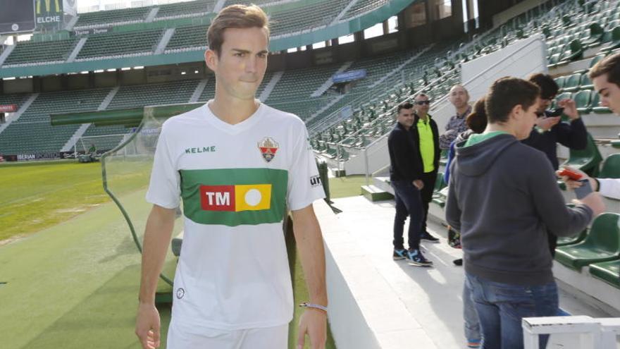 Fabián: &quot;El Elche es un gran club y tenía muchas ganas de venir&quot;