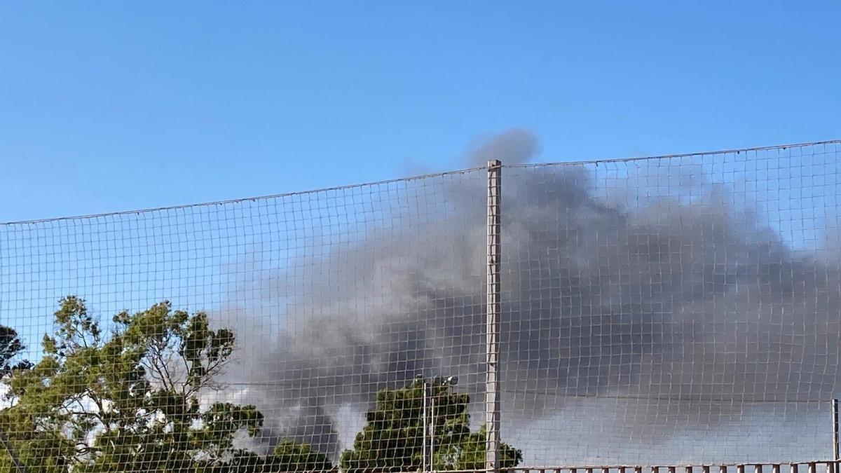 El fuego era visible desde numerosos puntos de Málaga.