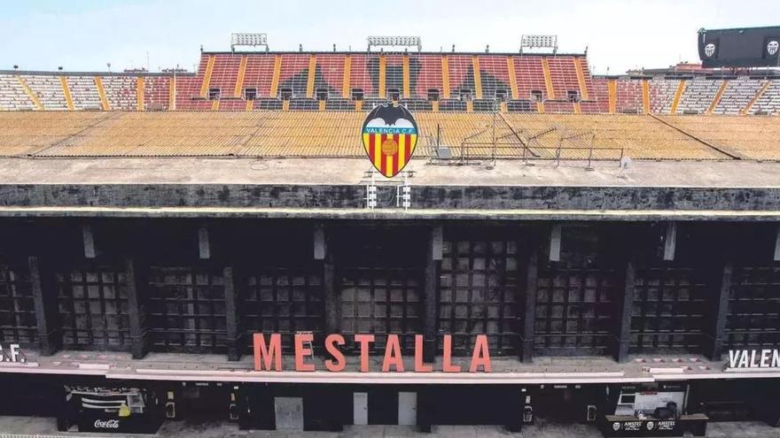 El Valencia toma medidas tras los insultos racistas desvelados en la exclusiva de Levante EMV