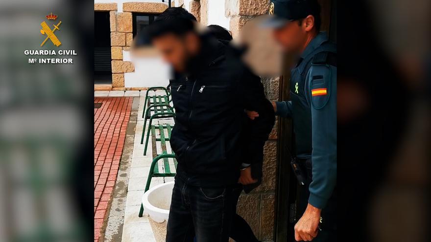 Detenido en Cantalejo (Segovia) por tres delitos de robo con fuerza en viviendas donde pasaba algunas noches