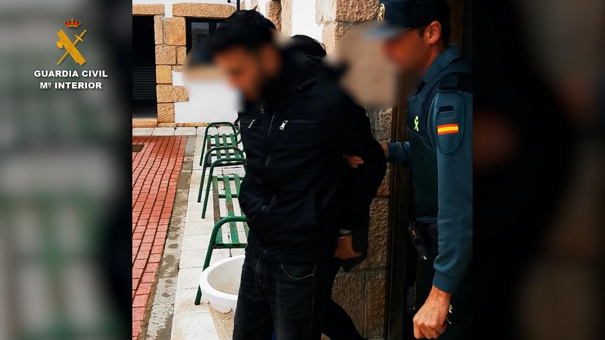 Momento de la detención en Cantalejo, Segovia.