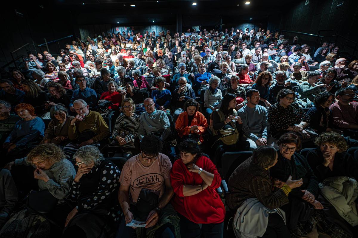 Elling llena La Villarroel en la primera edición de Cap Butaca Buida.