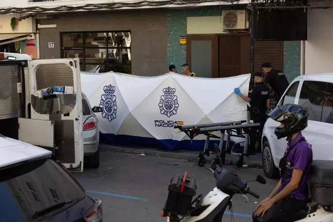 Muere un hombre tras caer desde un tercer piso del centro de Ibiza