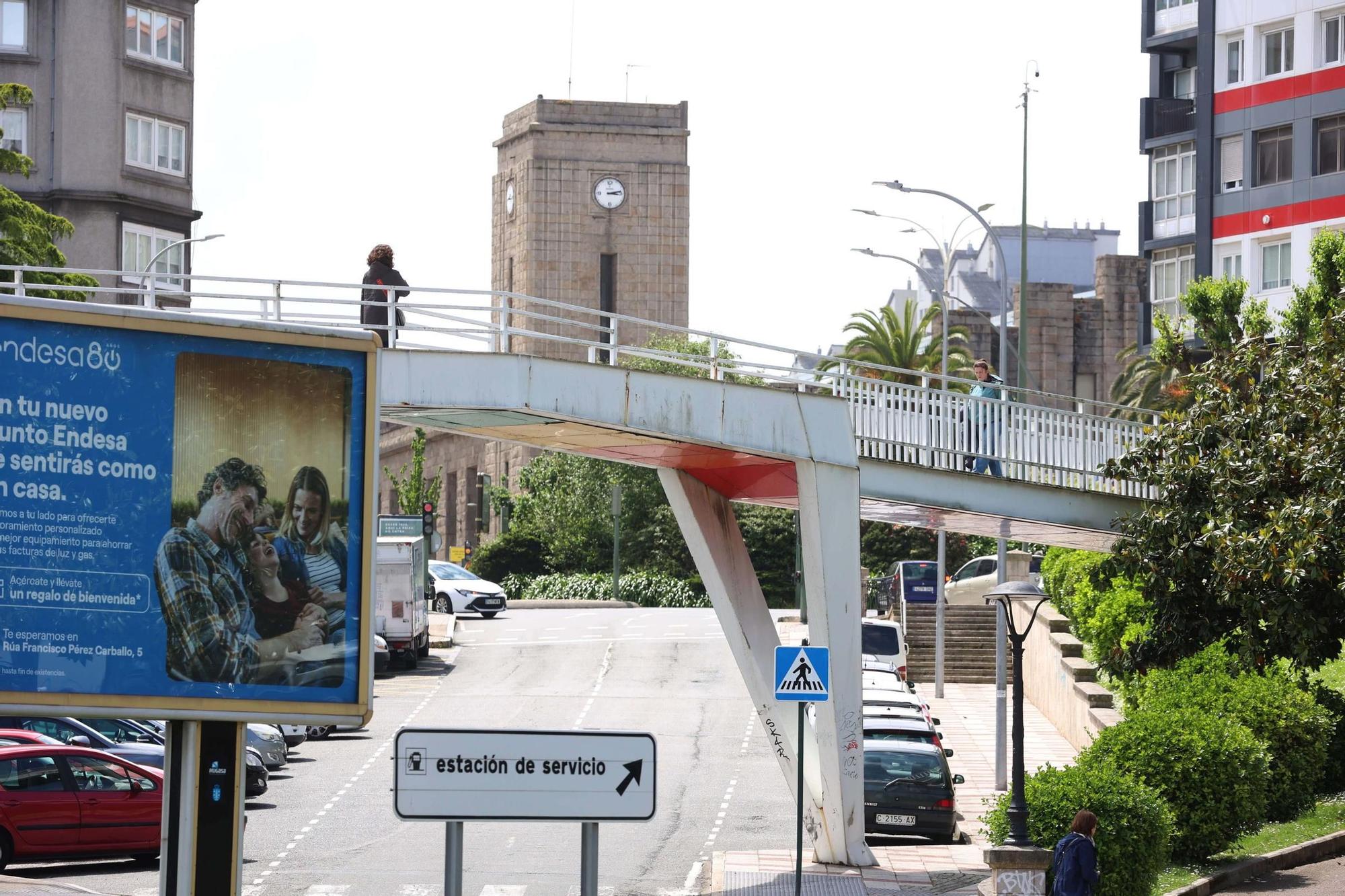 El Concello de A Coruña detecta "daños estructurales" en la pasarela entre las estaciones